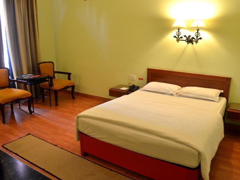 Govardhan Shri Radha Brij Vasundhara Resort & Spa מראה חיצוני תמונה