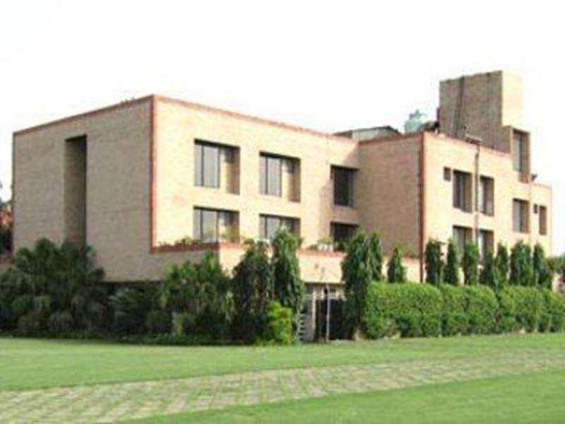 Govardhan Shri Radha Brij Vasundhara Resort & Spa מראה חיצוני תמונה