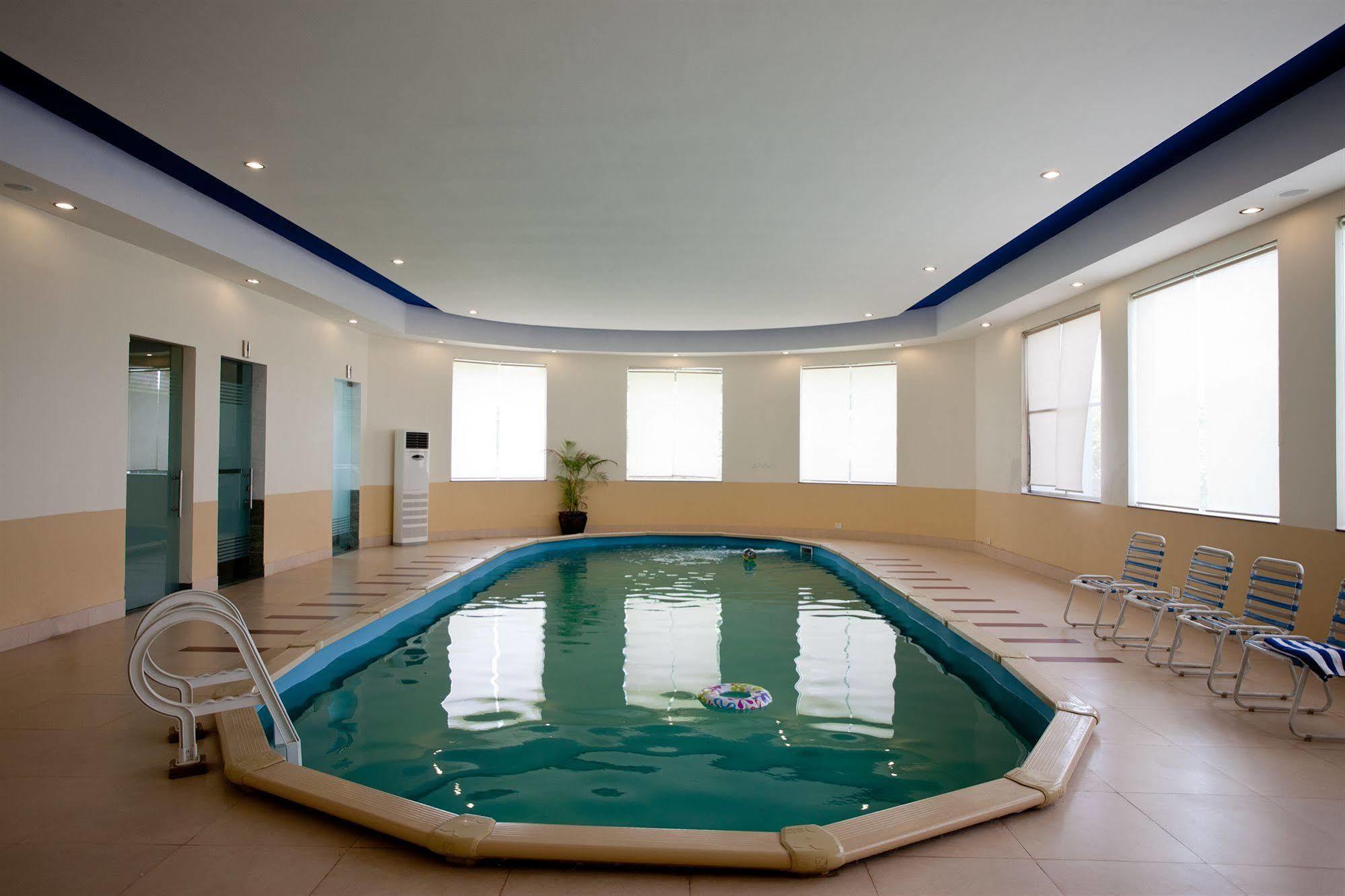 Govardhan Shri Radha Brij Vasundhara Resort & Spa מראה חיצוני תמונה