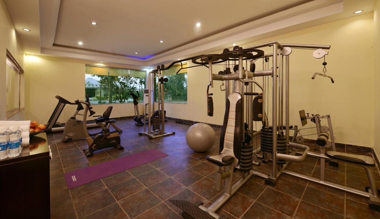 Govardhan Shri Radha Brij Vasundhara Resort & Spa מראה חיצוני תמונה