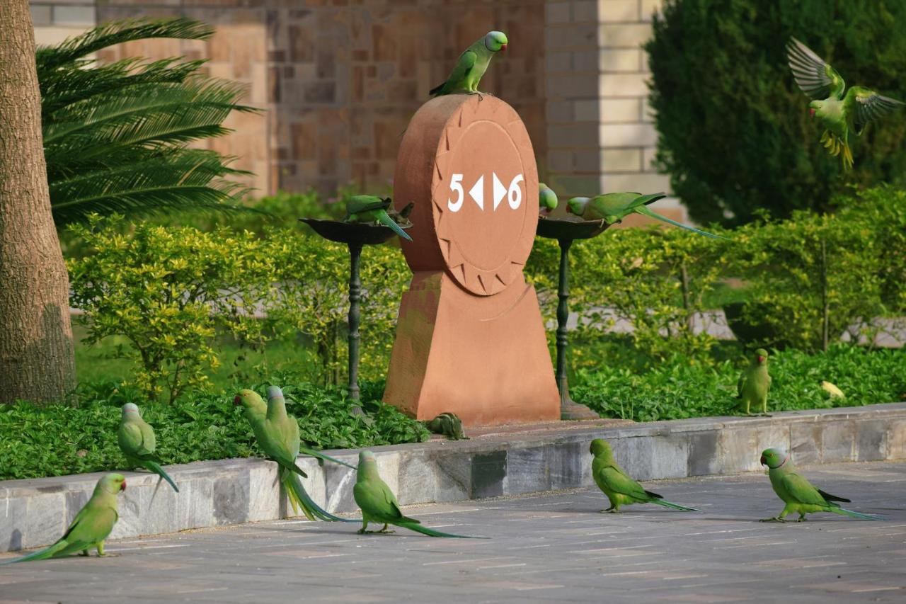 Govardhan Shri Radha Brij Vasundhara Resort & Spa מראה חיצוני תמונה